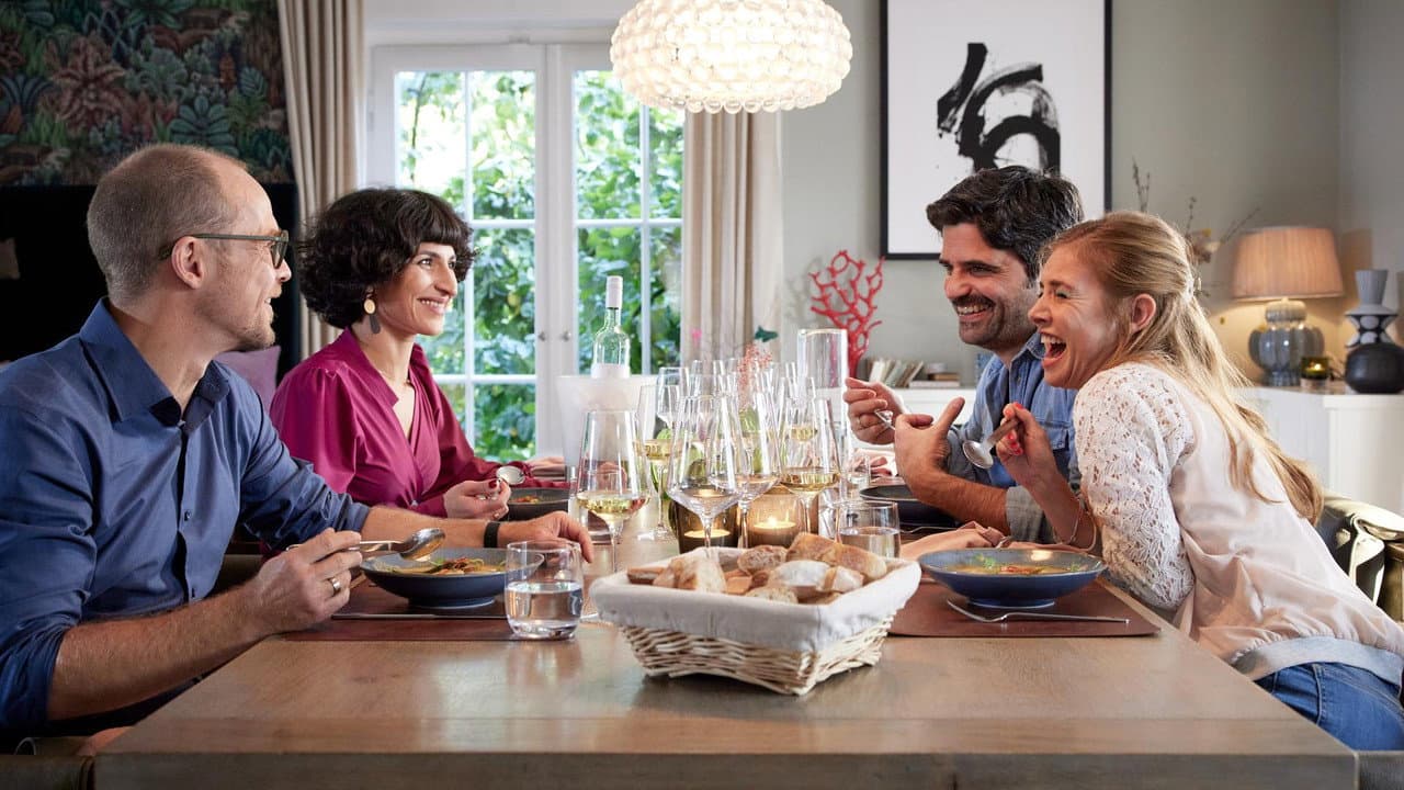 Szene aus Gäste zum Essen