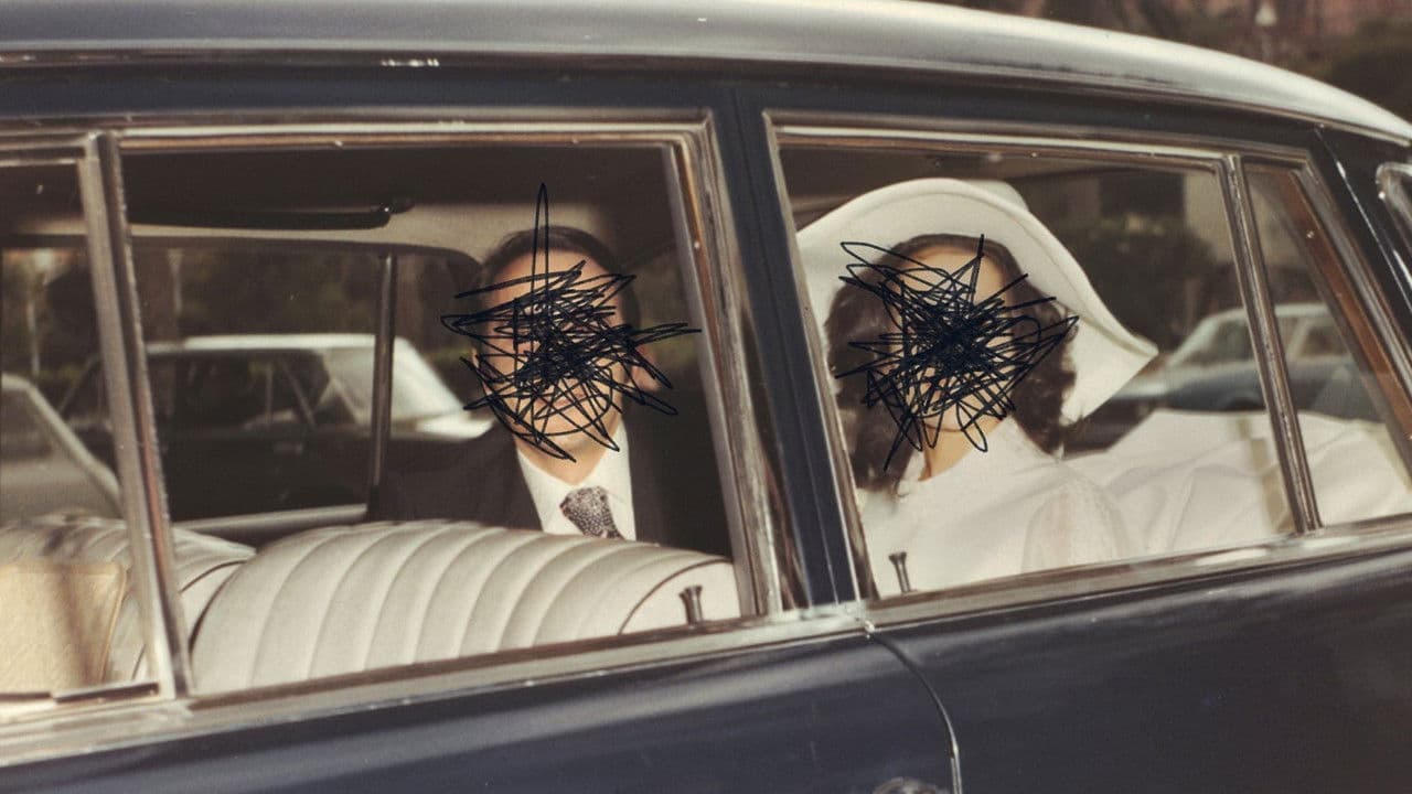 Szene aus Married with Secrets