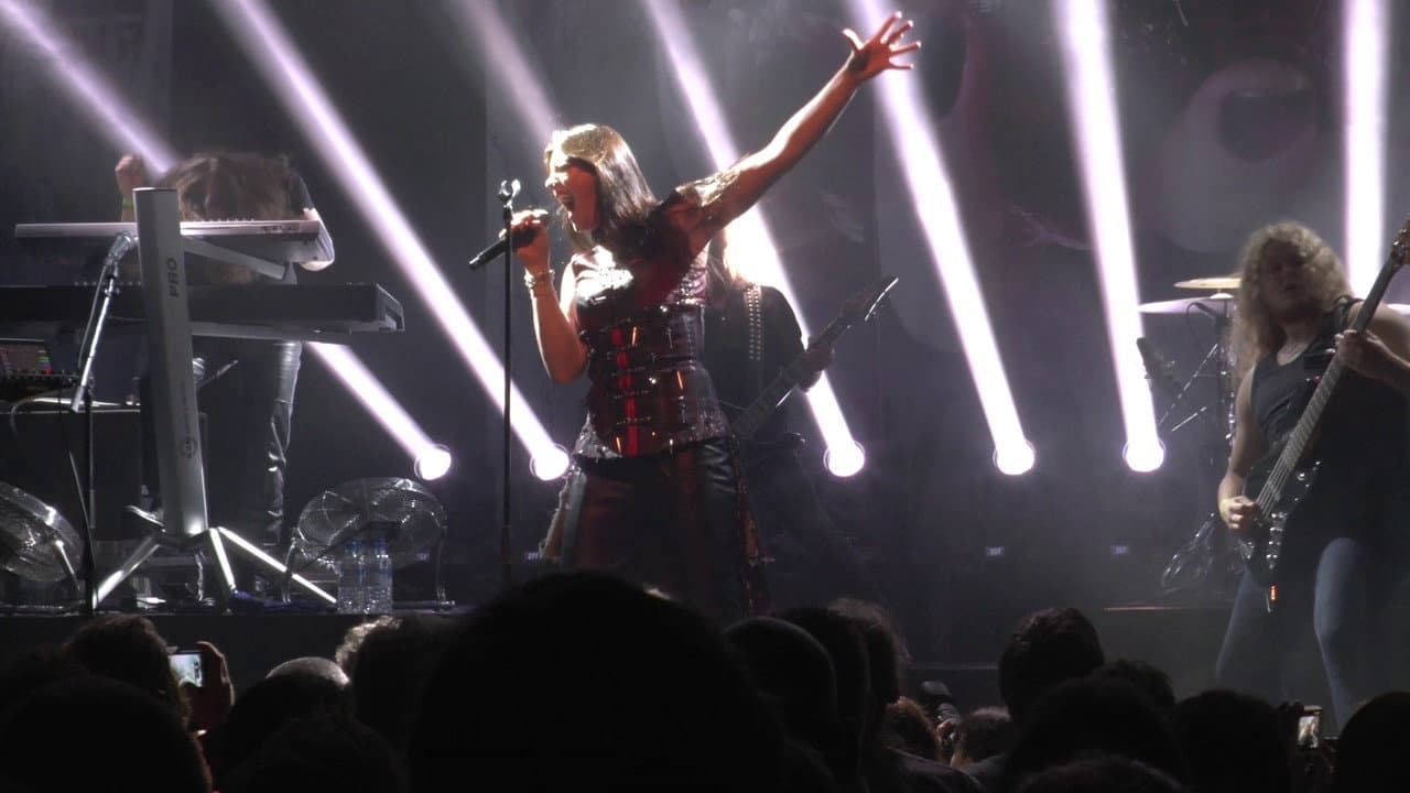 Szene aus Soaring Highs and Brutal Lows: The Voices of Women in Metal