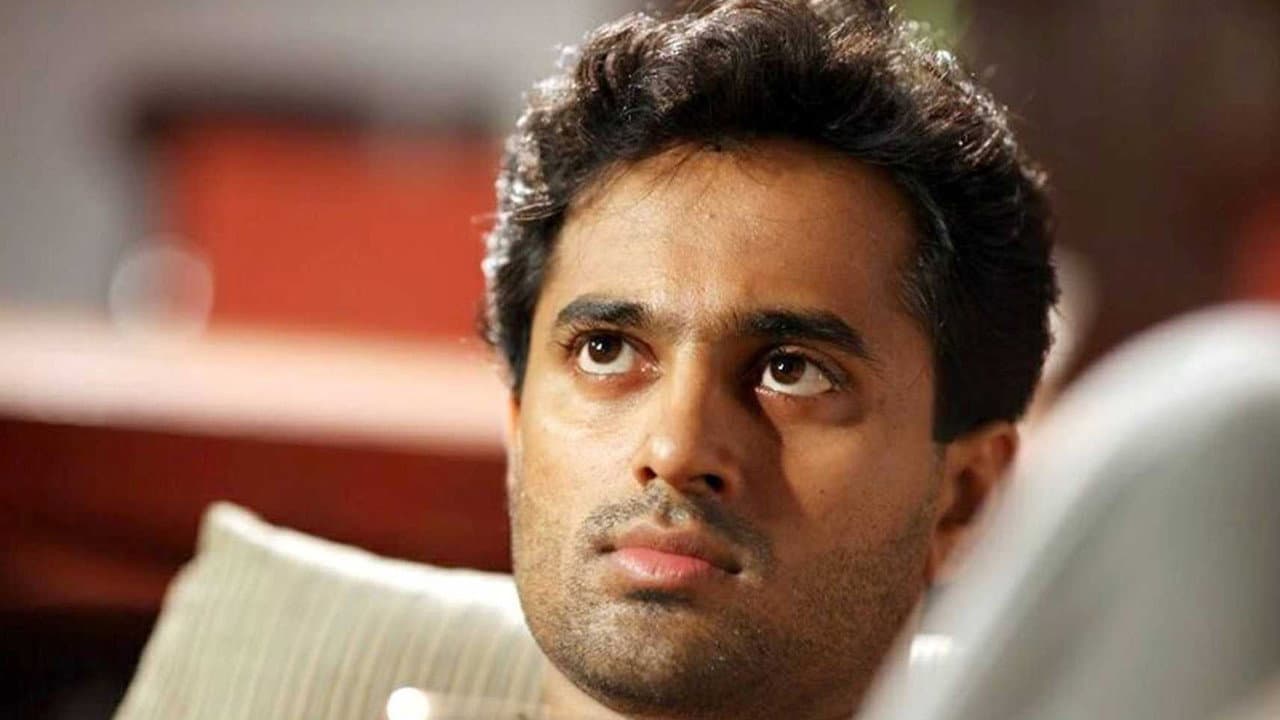 Szene aus അവരുടെ രാവുകള്‍