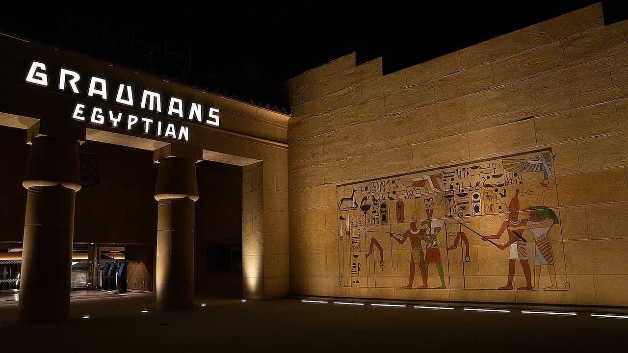 Szene aus Temple of Film: 100 Years of the Egyptian Theatre