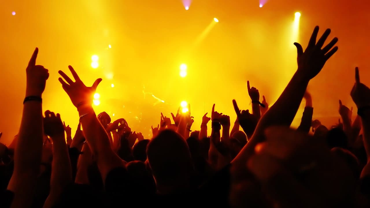 Szene aus Cum On Feel The Noize