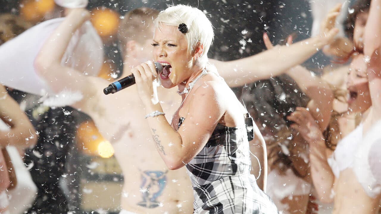 Szene aus P!NK: Staying True