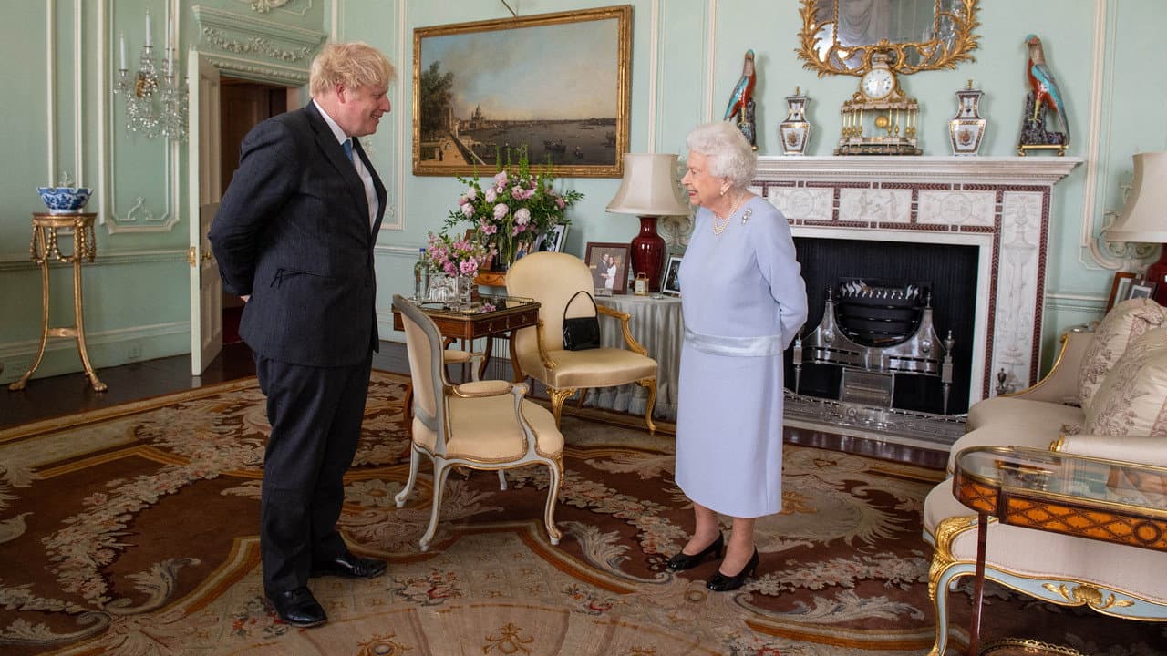 Szene aus Die Queen und ihre Premiers