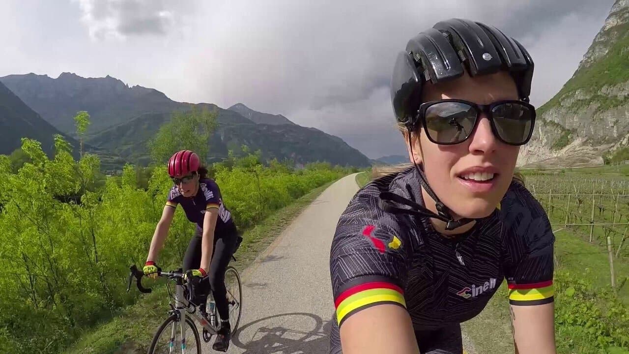 Szene aus Cicliste per Caso – Grizzly Tour