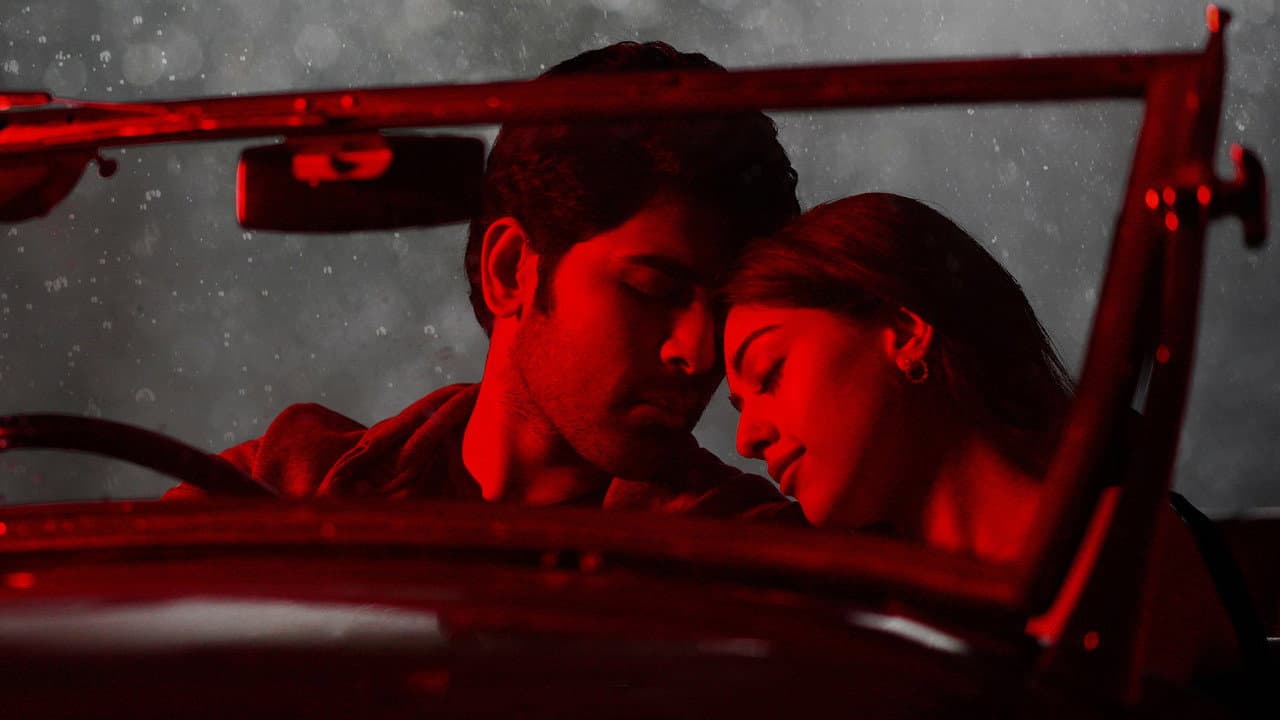 Szene aus ఊర్వశివో రాక్షసివో