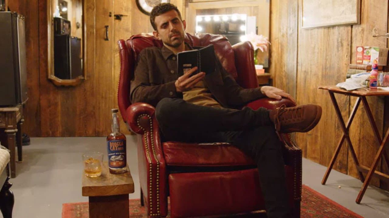 Szene aus Sam Morril: Same Time Tomorrow