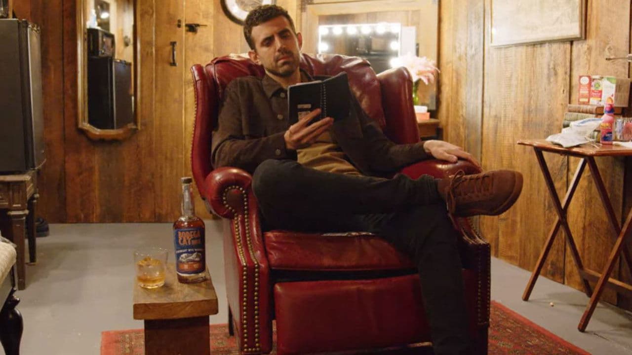 Szene aus Sam Morril: Same Time Tomorrow