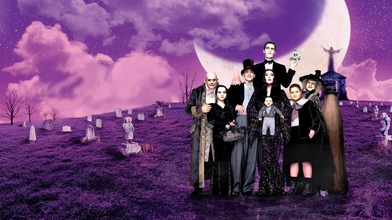 Szene aus Die Addams Family in verrückter Tradition