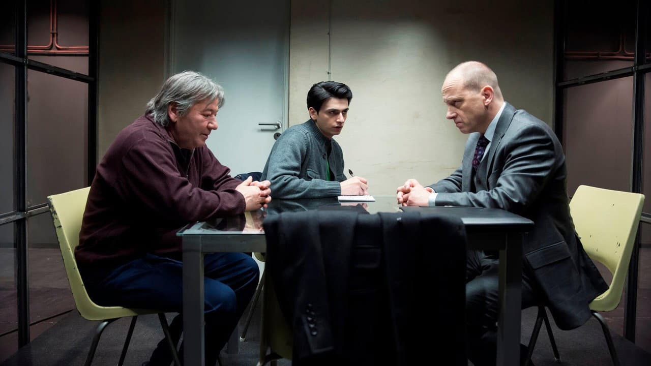 Szene aus The Prosecutor, the Defender, the Father and his Son