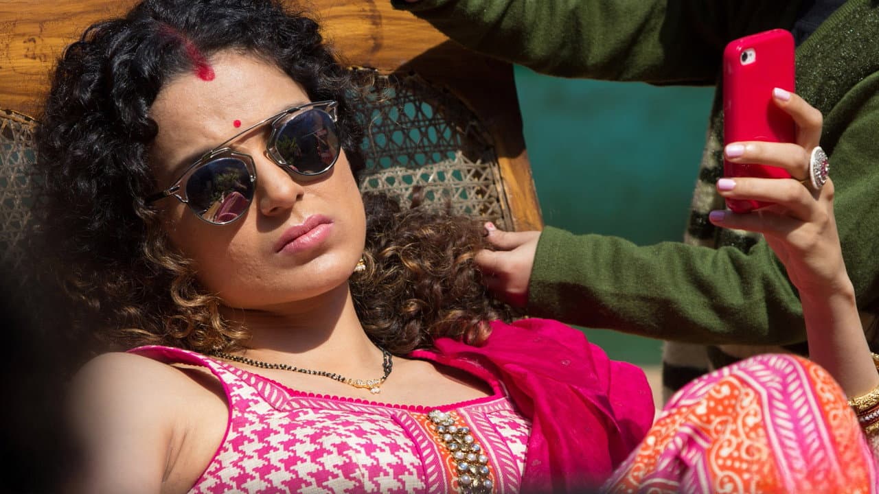 Szene aus Tanu Weds Manu Returns - Ein ungleiches Paar 2