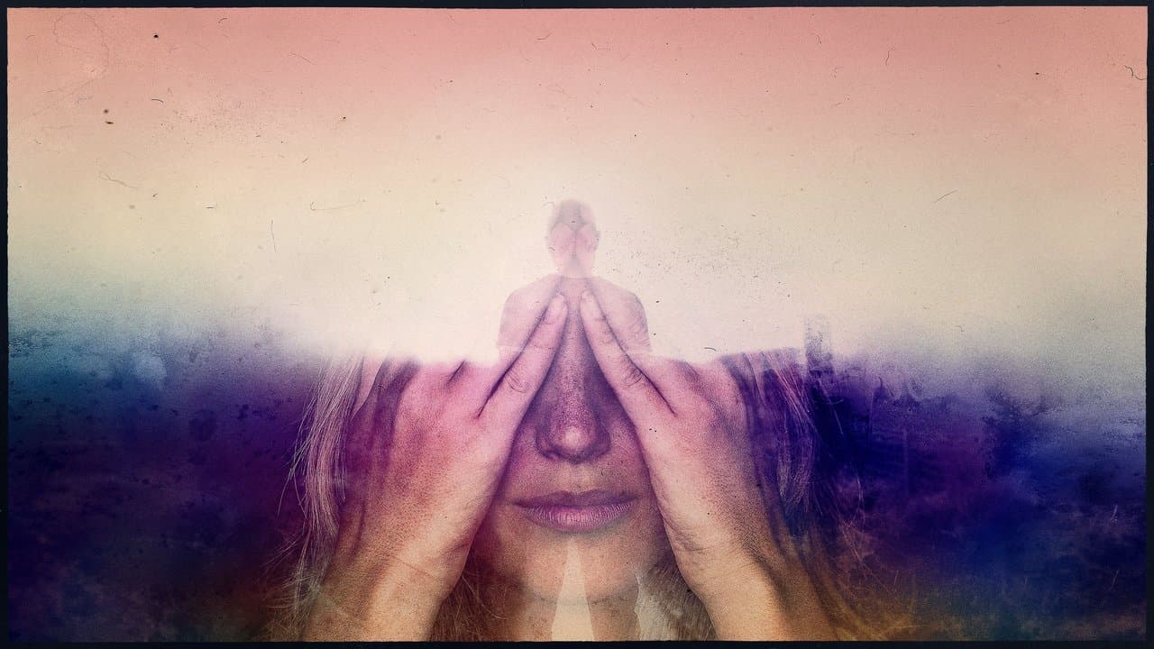 Szene aus Seduced: Inside the NXIVM Cult