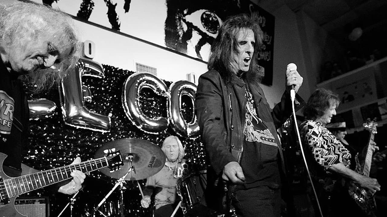 Szene aus Alice Cooper: Live from the Astroturf