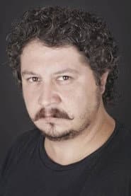 Yüksel Molla