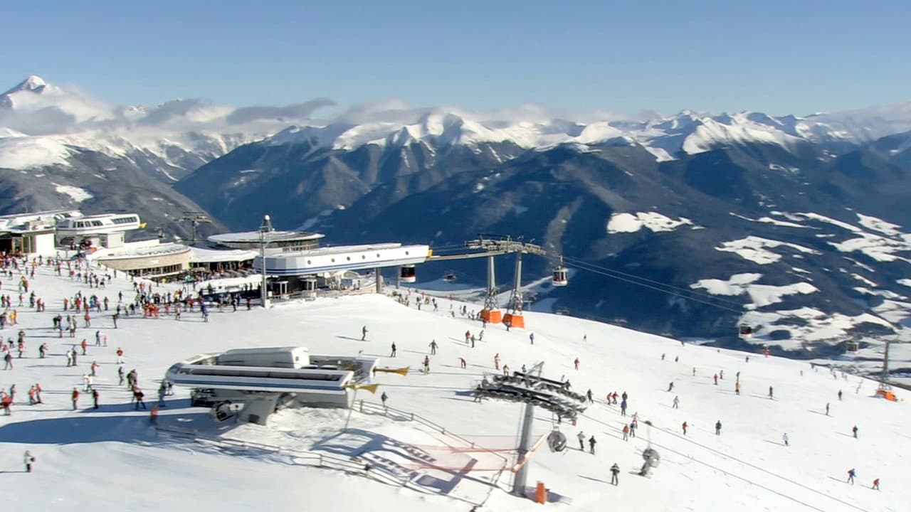 Szene aus Die Alpen - Unsere Berge von oben