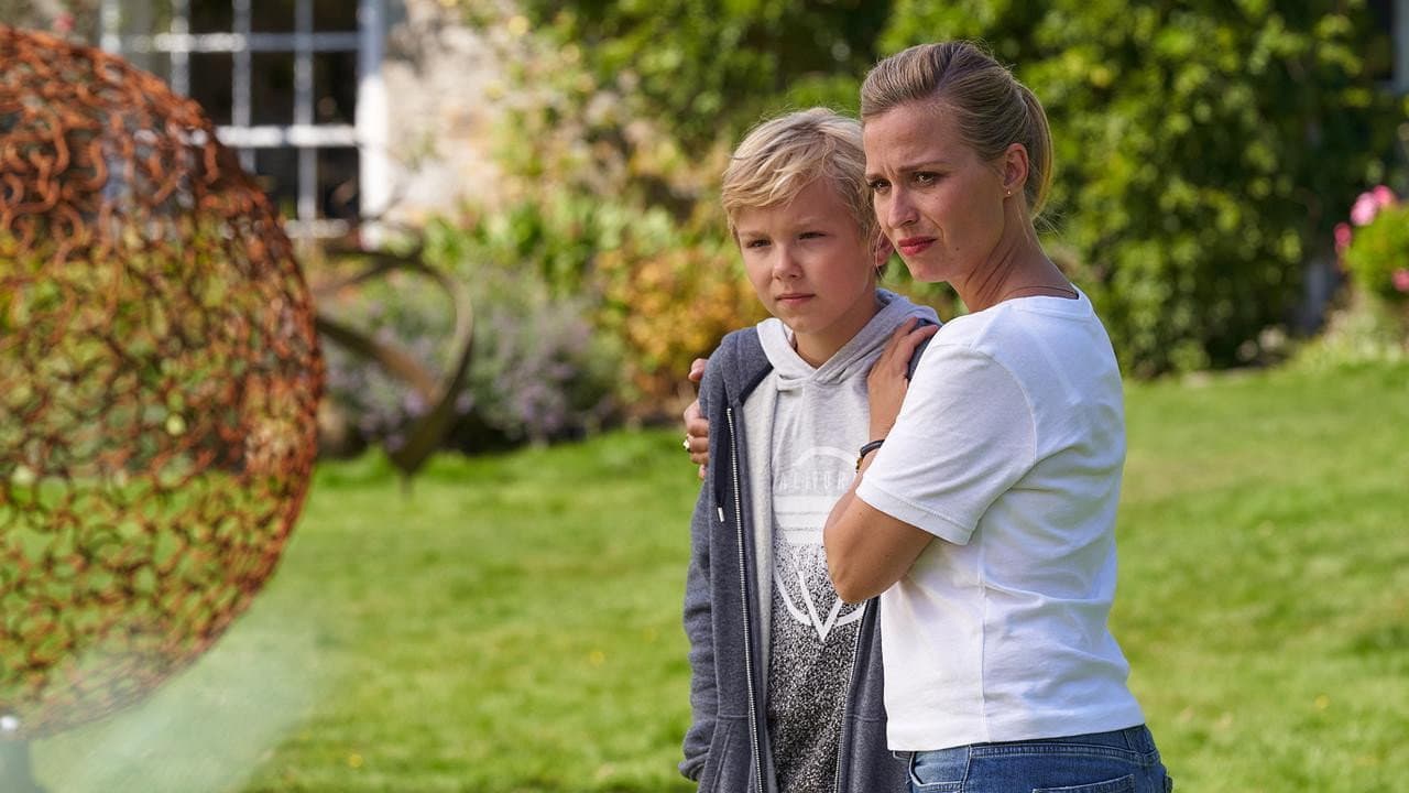 Szene aus Rosamunde Pilcher: Stadt, Land, Kuss