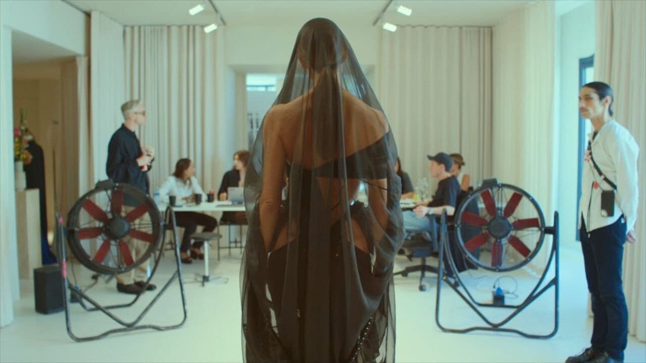 Szene aus Inside the Dream: Mugler