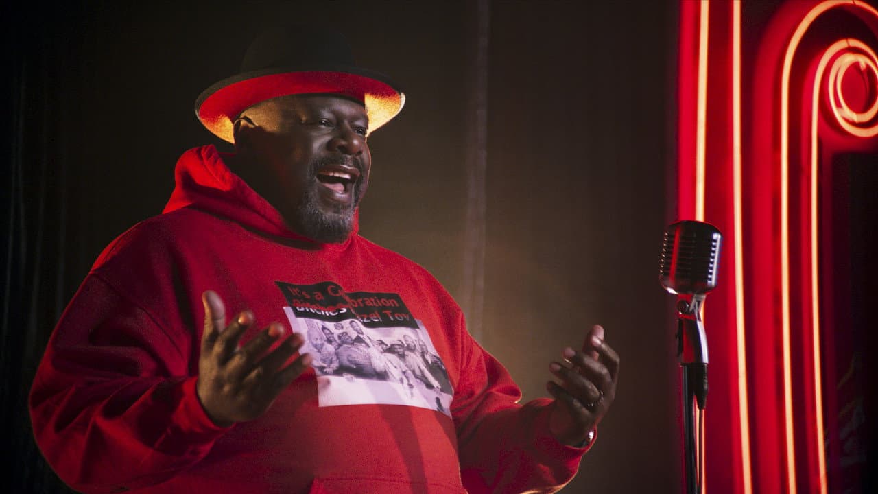 Szene aus Phat Tuesdays: The Era of Hip Hop Comedy