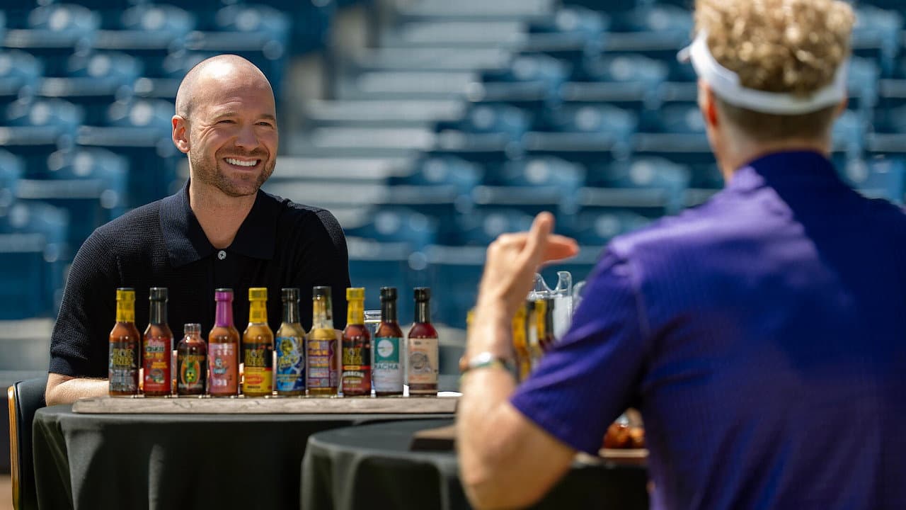 Szene aus Hot Ones: Extra Heat