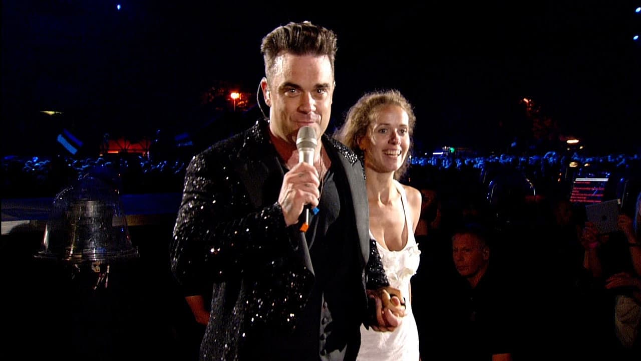 Szene aus Robbie Williams: Live In Tallinn