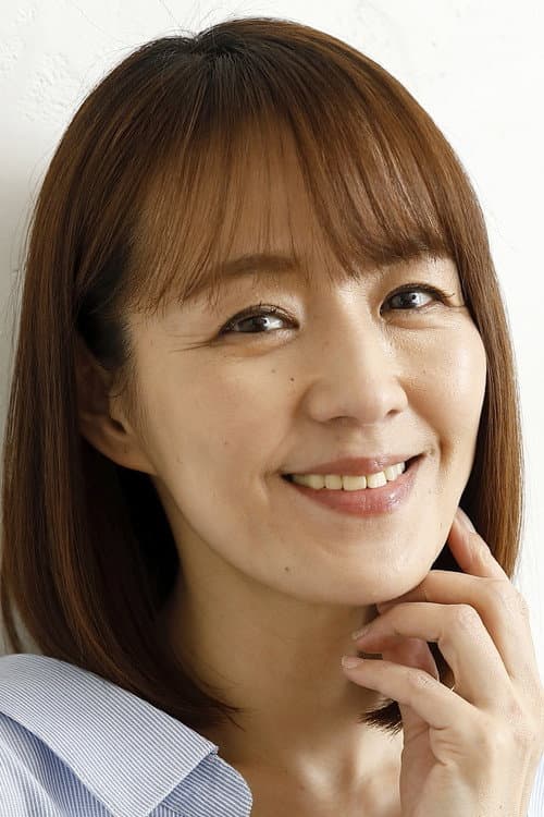 中村綾